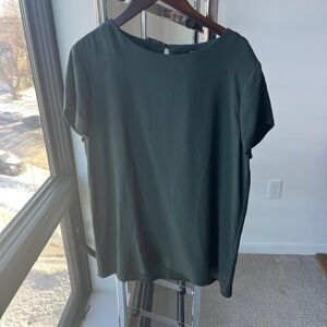 Cuyana 100% silk tee shirt xs
